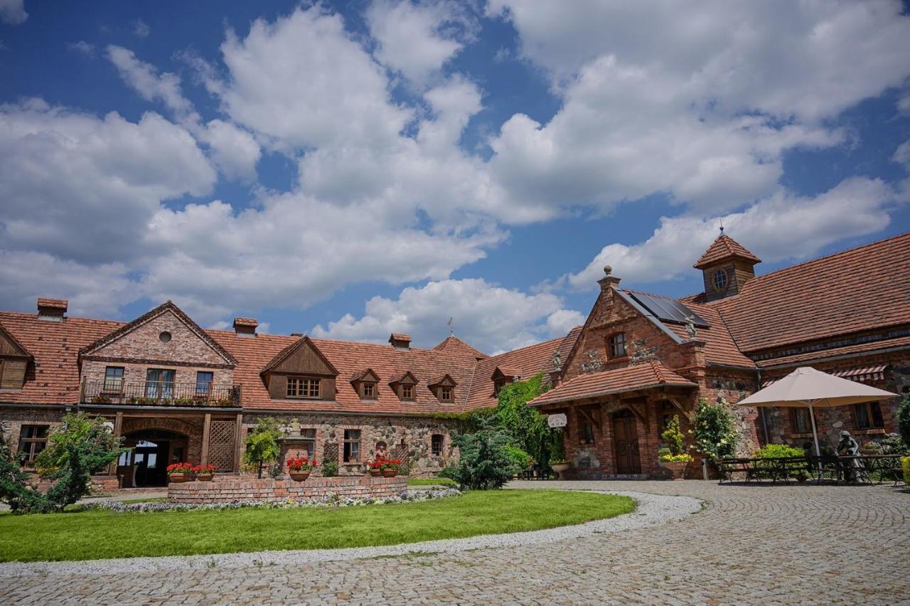 Zabi Dwor - Hotel - Restauracja - Spa 지엘로나구라 외부 사진
